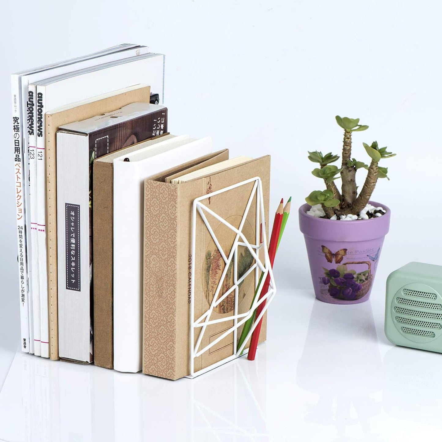 SRIWATANA Bookends Black, Decorative Metal Book Ends Supports for Shelves, Unique Geometric Design(1 Pair/2 Pieces)